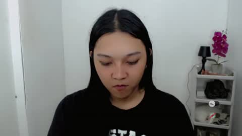 Snapshot of alisa_kiss_ chatting on 21, 4, 2026 Shanti xhey online show from 21, 4, 2026