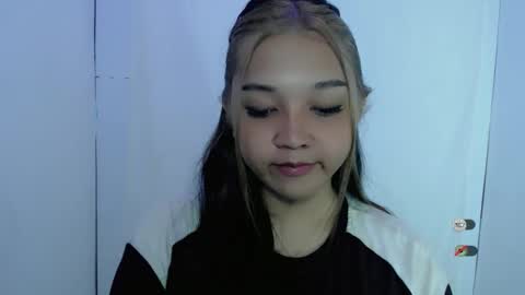 Snapshot of alisa_kiss_ chatting on 30, 4, 2026 Shanti xhey online show from 30, 4, 2026