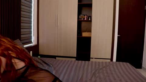 Snapshot of alisaa_01 chatting on 30, 9, 2025 Alice Fansly Alisa01 online show from 30, 9, 2025