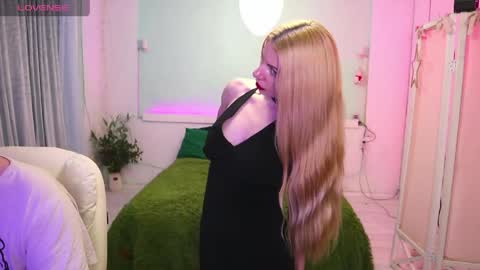 Alisa Aleks online show from 18, 4, 2026