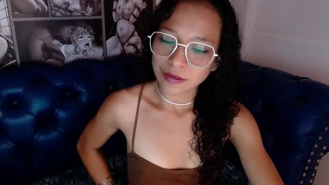 Alise  online show from 10, 9, 2025