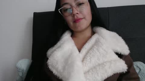 alisha_9997 online show from 15, 4, 2026