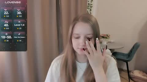 Snapshot of alisha_ley chatting on 19, 4, 2026 Alya online show from 19, 4, 2026