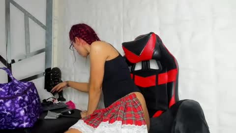 alishaevans_rs online show from 24, 6, 2026