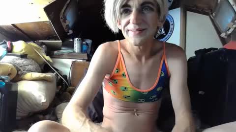 Snapshot of alishaluv chatting on 12, 1, 2025 Alisha online show from 12, 1, 2025