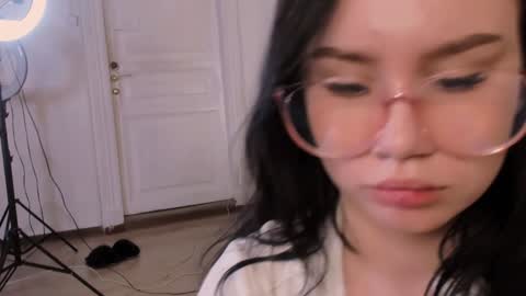 Snapshot of alisia_mars chatting on 4, 2, 2025 Alisia online show from 4, 2, 2025