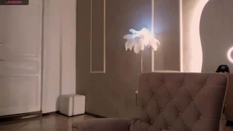 Snapshot of alisia_mars chatting on 9, 10, 2025 Alisia online show from 9, 10, 2025