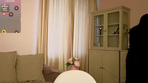 Snapshot of alisia_mars chatting on 26, 11, 2025 Alisia online show from 26, 11, 2025