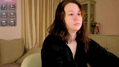 Snapshot of alisia_mars chatting on 4, 12, 2025 Alisia online show from 4, 12, 2025