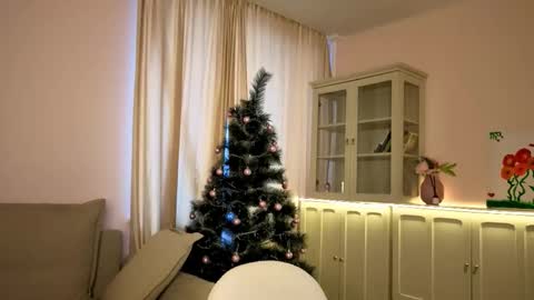 Snapshot of alisia_mars chatting on 6, 1, 2026 Alisia online show from 6, 1, 2026