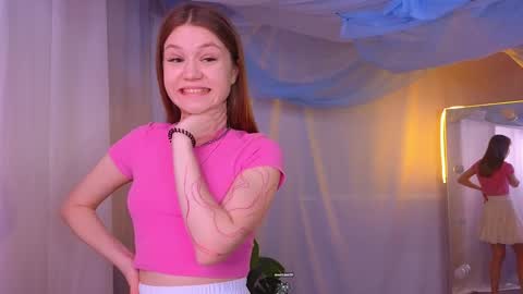Snapshot of alisia_spinnet chatting on 16, 12, 2024 Alisia online show from 16, 12, 2024
