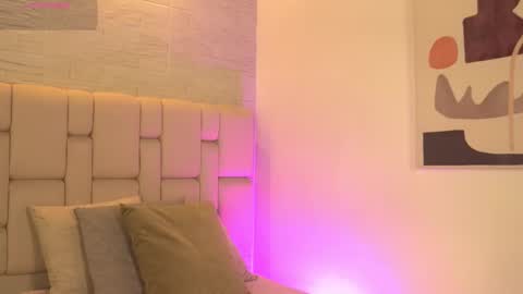 Snapshot of alison222_ chatting on 27, 3, 2026 A L I S O N online show from 27, 3, 2026