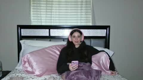 Alison Fields online show from 26, 5, 2026