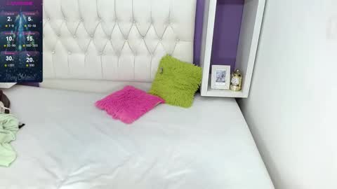 Snapshot of aliss_diiaz chatting on 25, 12, 2024 aliss_diiaz online show from 25, 12, 2024