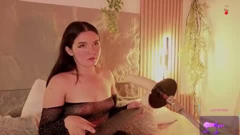 Mia online show from 9, 11, 2025