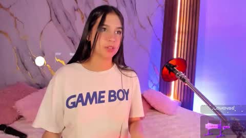 Mia online show from 25, 11, 2025