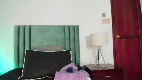 Snapshot of alissanix chatting on 7, 12, 2024 AlissaNix online show from 7, 12, 2024