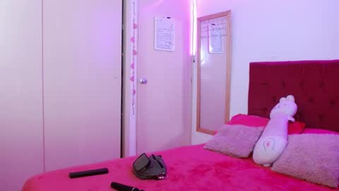 alissesallie_ online show from 22, 5, 2026