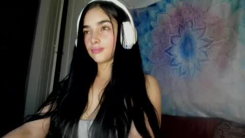 Alisson369  online show from 9, 3, 2026