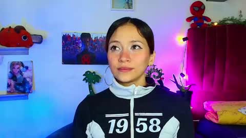 Alisson IG alisson zafiro27 online show from 18, 3, 2026