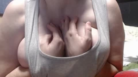 Snapshot of alissonnat chatting on 4, 2, 2025 Alissonnat online show from 4, 2, 2025