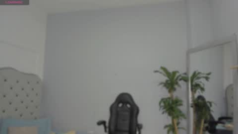 alix_18 online show from 23, 9, 2025