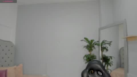 alix_18 online show from 3, 10, 2025