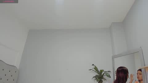 alix_18 online show from 28, 10, 2025