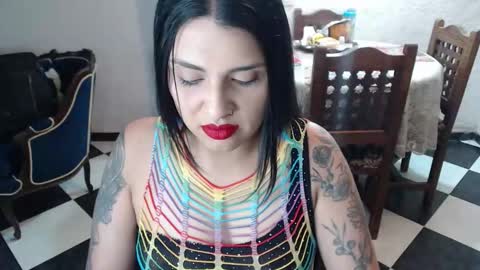 Snapshot of alix_beltran chatting on 22, 10, 2025 Alix online show from 22, 10, 2025