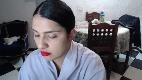 Snapshot of alix_beltran chatting on 3, 11, 2025 Alix online show from 3, 11, 2025