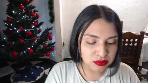 Snapshot of alix_beltran chatting on 9, 11, 2025 Alix online show from 9, 11, 2025