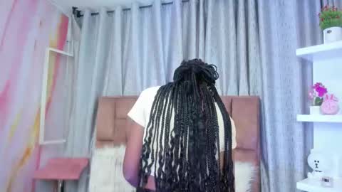 alix noa online show from 2, 2, 2026