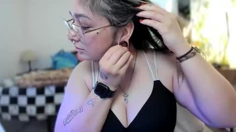 alix_valentine online show from 4, 11, 2025