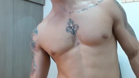 Snapshot of alixmartin1 chatting on 6, 11, 2025 alix online show from 6, 11, 2025