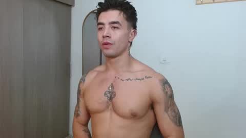 Snapshot of alixmartin1 chatting on 18, 12, 2025 alix online show from 18, 12, 2025