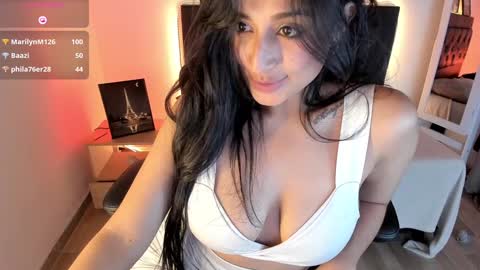 Snapshot of alizee__ chatting on 16, 12, 2024 Alizee online show from 16, 12, 2024