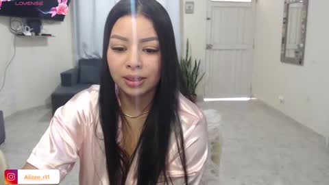alizee_rae online show from 13, 11, 2025