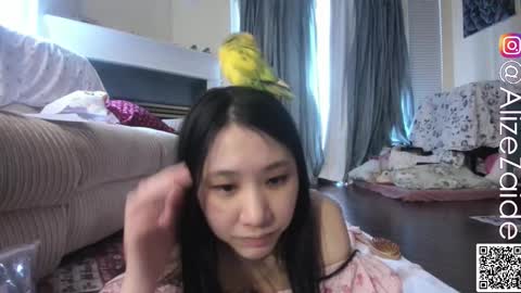 Alize Zaide online show from 14, 11, 2025