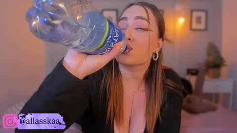 Laura online show from 15, 5, 2026