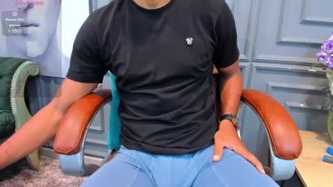 Snapshot of allessandrosantos chatting on 9, 2, 2025                                 Help me reach 100 likes online show from 9, 2, 2025