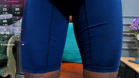 Snapshot of allessandrosantos chatting on 11, 2, 2025                                 Help me reach 100 likes online show from 11, 2, 2025