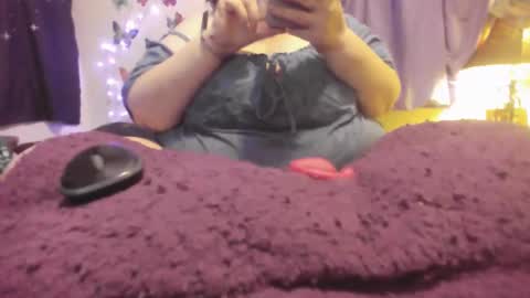 Alli Kat online show from 2, 1, 2025