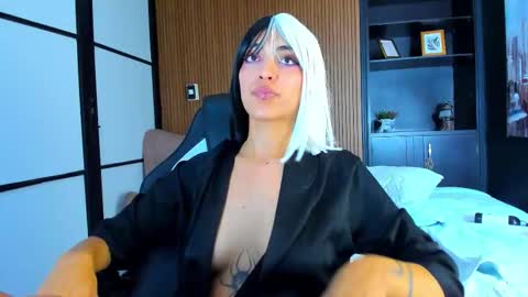 Snapshot of allicerosero chatting on 5, 11, 2025 Allice online show from 5, 11, 2025