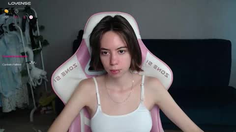 Snapshot of allie_hazie chatting on 16, 9, 2025 alice online show from 16, 9, 2025