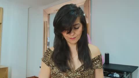 Snapshot of allie_pearl chatting on 2, 10, 2025 Aliie  online show from 2, 10, 2025