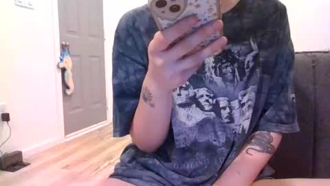Snapshot of alliebearx chatting on 15, 1, 2025 alliebearx online show from 15, 1, 2025
