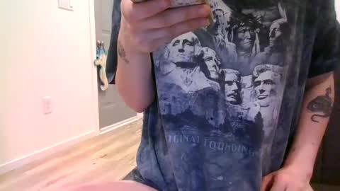 Snapshot of alliebearx chatting on 17, 1, 2025 alliebearx online show from 17, 1, 2025