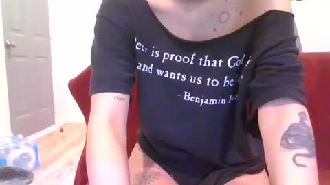 Snapshot of alliebearx chatting on 3, 2, 2025 alliebearx online show from 3, 2, 2025