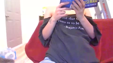 Snapshot of alliebearx chatting on 4, 2, 2025 alliebearx online show from 4, 2, 2025