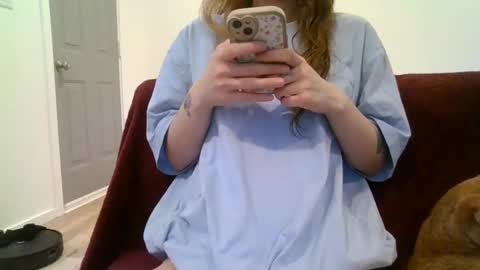 Snapshot of alliebearx chatting on 18, 2, 2025 alliebearx online show from 18, 2, 2025